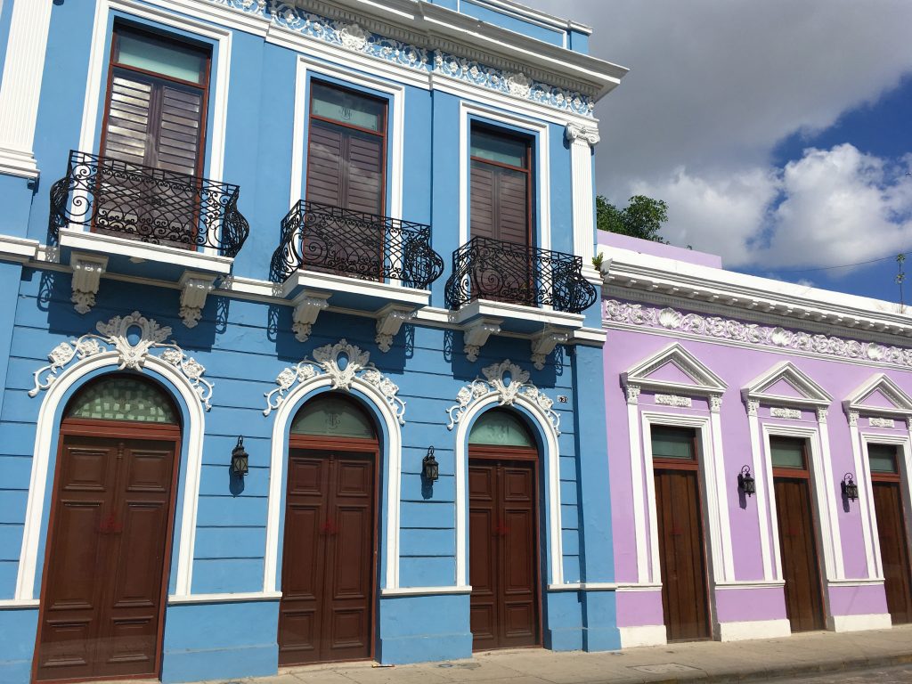 Pastel coloured buildings in Merida